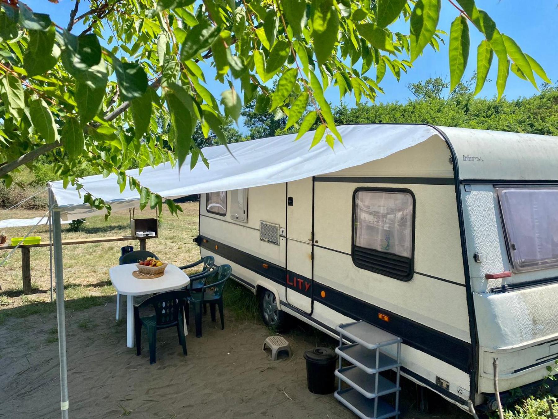 Beachfront Caravans Hotel Chernomorets Exterior foto